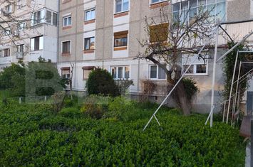 Apartament 4 camere de vanzare ORADEA - Bihor anunturi imobiliare Bihor