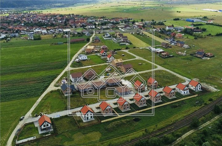 Vilă - 4 camere de vanzare CENTRAL - Sibiu anunturi imobiliare Sibiu
