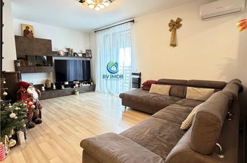 Apartament 4 camere de vanzare TRACTORUL - Brasov anunturi imobiliare Brasov