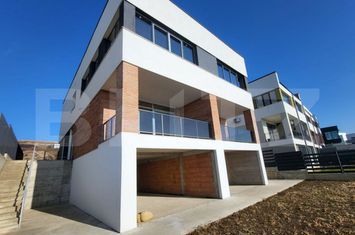 Vilă - 5 camere de vanzare CLUJ-NAPOCA - Cluj anunturi imobiliare Cluj