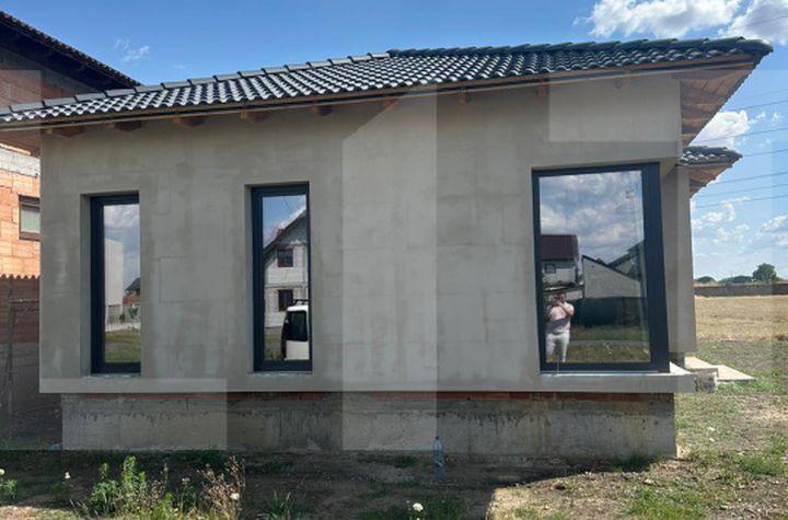 Casă - 4 camere de vanzare ARAD - Arad anunturi imobiliare Arad
