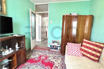 Apartament 3 camere de vanzare ROGERIUS - Bihor anunturi imobiliare Bihor