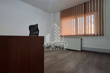 Spatiu 3 Camere la Parter – Ideal Birou, 77 mp Decomandat anunturi imobiliare Arad