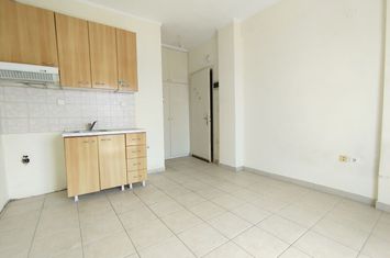 Studio 22 mp, etaj 4 în Saranda Martires (Serres) anunturi imobiliare Grecia
