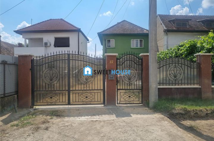 Casă - 8 camere de vanzare CENTRAL - Brasov anunturi imobiliare Brasov
