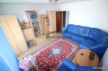 3 camere Zona Centrala cu boxa semimobilat !! anunturi imobiliare Olt
