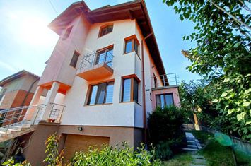 Vilă - 5 camere de vanzare DAMBUL ROTUND - Cluj anunturi imobiliare Cluj