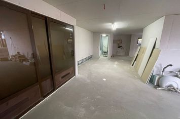 Spațiu comercial de vanzare TARGU-JIU - Gorj anunturi imobiliare Gorj