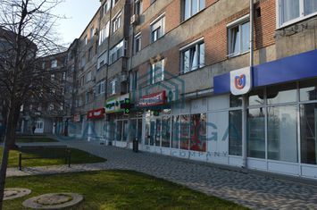 Spatiu comercial, 40 mp utili, strada Nufarului anunturi imobiliare Bihor