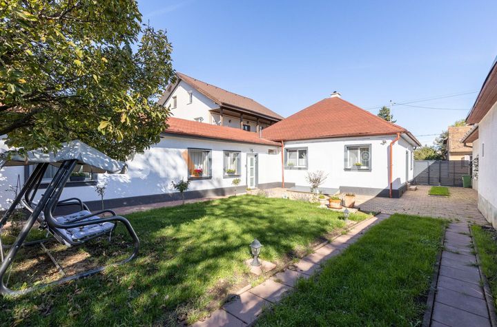 Casa mobilata 5 camere cu acces auto anunturi imobiliare Brasov