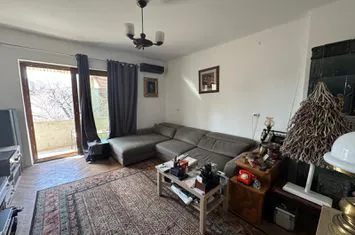 Vanzare apartament patru camere vila D+P+1+pod curte Cotroceni metrou anunturi imobiliare Bucuresti