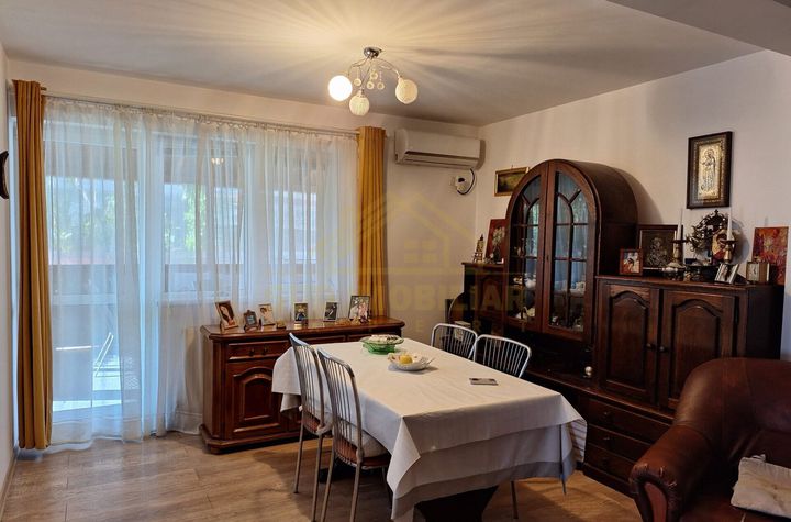 VILA DUPLEX P+1+M-CENTRU PRIMARIE anunturi imobiliare Bucuresti