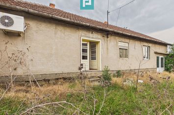 Casă solidă din cărămidă - zona centrală Șiria anunturi imobiliare Arad