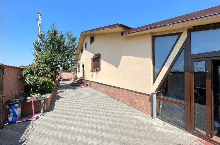 Casă - 6 camere de vanzare OBOR - Vrancea anunturi imobiliare Vrancea