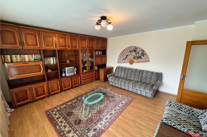 Apartament 3 camere de vanzare BRAILEI - Vrancea anunturi imobiliare Vrancea