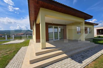 Vilă - 4 camere de vanzare ALBA IULIA - Alba anunturi imobiliare Alba