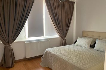 Casă - 5 camere de vanzare CARTIERUL DE VILE - Constanta anunturi imobiliare Constanta