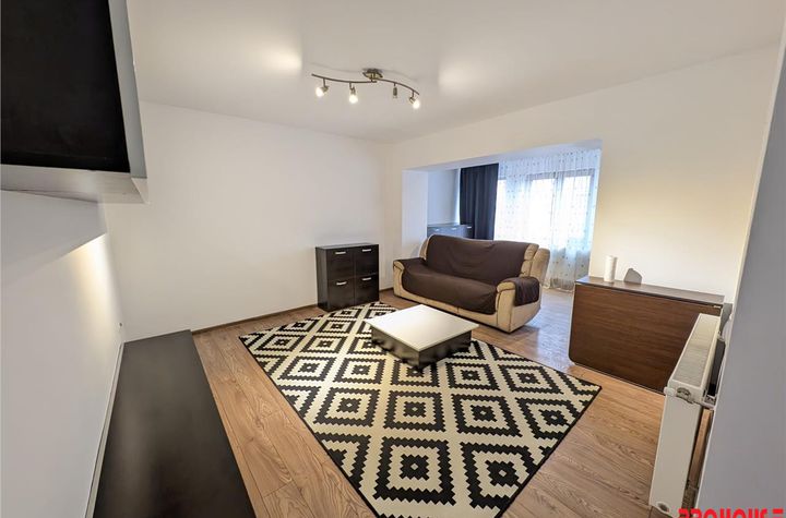 Casă - 3 camere de inchiriat NORD - Bacau anunturi imobiliare Bacau