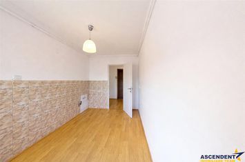 Apartament 2 camere de vanzare SCRIITORILOR - Brasov anunturi imobiliare Brasov