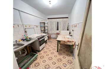 Apartament 2 camere de vanzare CENTRAL - Vrancea anunturi imobiliare Vrancea