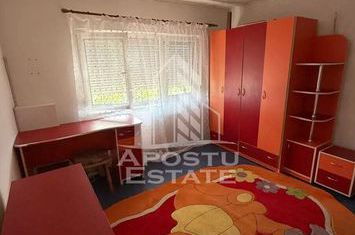 Apartament cu 3 camere, decomandat, zona Soarelui anunturi imobiliare Timis
