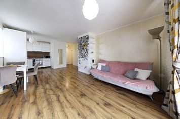Apartament 2 camere zona Coresi | Complex Avantgarden Tractorul anunturi imobiliare Brasov