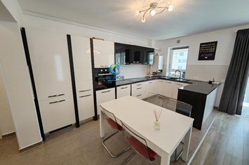 Apartament 3 camere de inchiriat TRACTORUL - Brasov anunturi imobiliare Brasov
