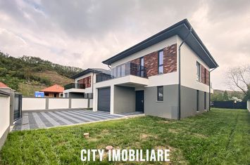 Vilă - 4 camere de vanzare SANNICOARA - Cluj anunturi imobiliare Cluj