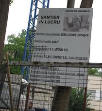 Un nou bloc construit la limita legalitatii pe strada Paleologu lasa vecinii fara lumina