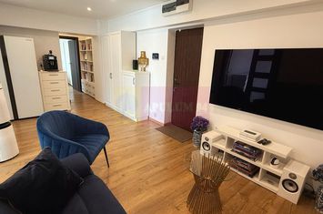 Vanzare apartament cu 3 camere pe Bulevardul Unirii stradal anunturi imobiliare Bucuresti
