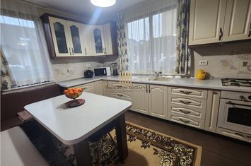 Vilă - 4 camere de vanzare MOARA - Suceava anunturi imobiliare Suceava