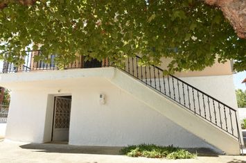 Casă 2 nivele, 126 mp, teren 317 mp, Agia Paraskevi anunturi imobiliare Grecia