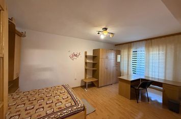 CENTRU, DE INCHIRIAT, APARTAMENT DECOMANDAT, LIBER CU MUTARE IMEDIATA anunturi imobiliare Iasi