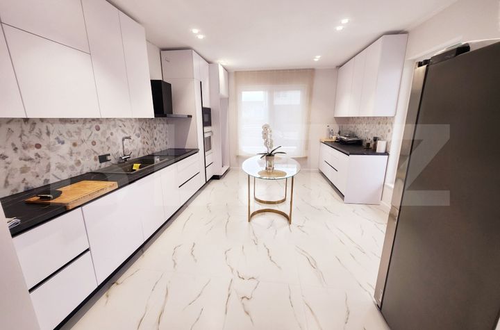 Casă - 4 camere de vanzare ALBA IULIA - Alba anunturi imobiliare Alba