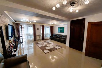 Vilă - 6 camere de vanzare CENTRAL - Brasov anunturi imobiliare Brasov