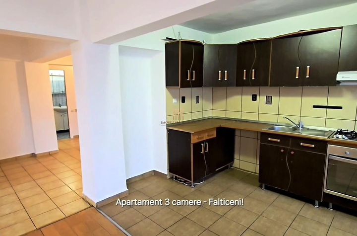 Apartament 3 camere de vanzare FALTICENI - Suceava anunturi imobiliare Suceava