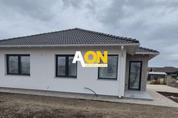 Casa 4 Camere, 130 mp, Teren 430 mp, Toate Utilitatile, Zona Micesti anunturi imobiliare Alba