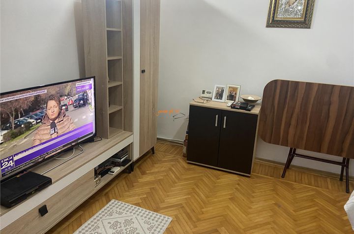 Apartament 3 camere de vanzare SUD - Vrancea anunturi imobiliare Vrancea