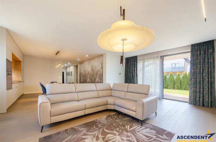 Casă - 4 camere de vanzare EXTERIOR EST - Brasov anunturi imobiliare Brasov