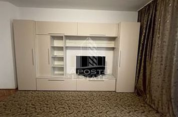 Apartament cu o cameră, decomandat, lift, zona Complex anunturi imobiliare Timis