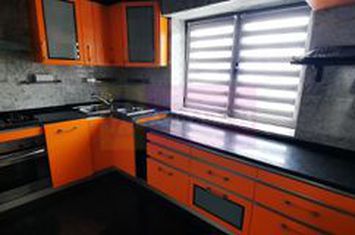 Vanzare apartament de 3 camere in zona Decebal, stradal anunturi imobiliare Bucuresti