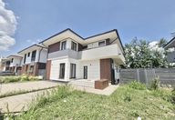450.000 €, Vilă