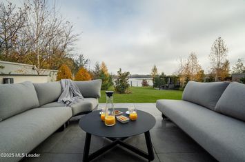 Smart-Home nZEB spectaculoasa Bucuresti Sector1 cu deschidere lac anunturi imobiliare Bucuresti