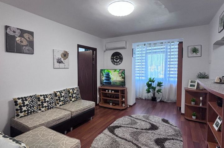 Apartament 3 camere de vanzare IASI - Iasi anunturi imobiliare Iasi