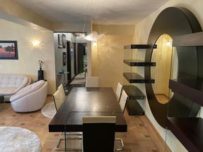 Apartament 4 camere 117 mp