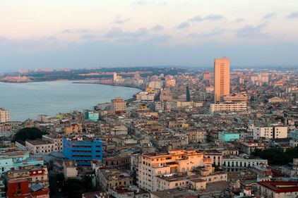 În Havana, tranzacţiile sunt legale, dar agenţii imobiliari sunt interzişi de lege