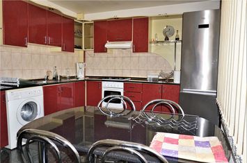 Vilă - 4 camere de inchiriat CENTRAL - Bistrita Nasaud anunturi imobiliare Bistrita Nasaud