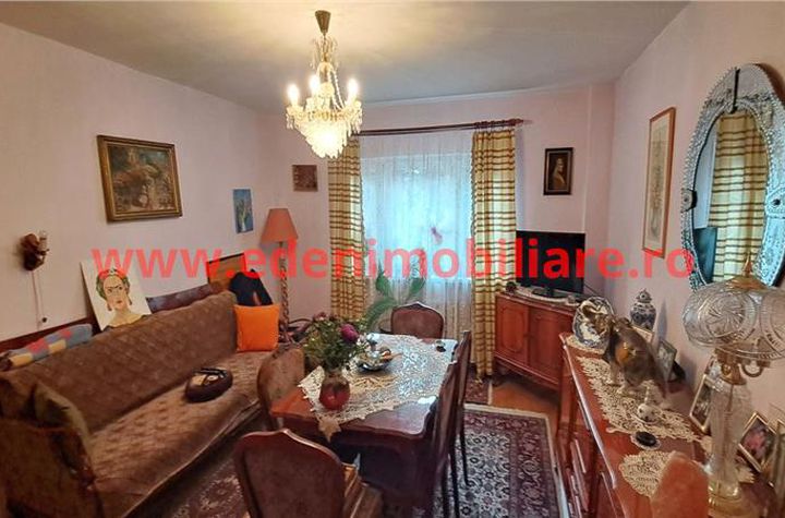 Apartament 3 camere de vanzare MARASTI  - Cluj anunturi imobiliare Cluj