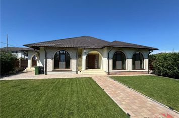 Casă - 3 camere de vanzare NORD - Vrancea anunturi imobiliare Vrancea