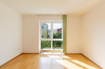 Apartament 3 camere de vanzare BRASOV - Brasov anunturi imobiliare Brasov